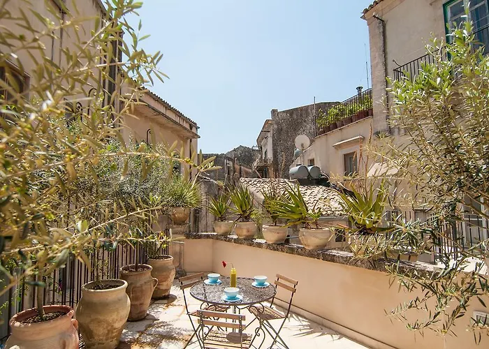 Palazzo Degli Olivi *